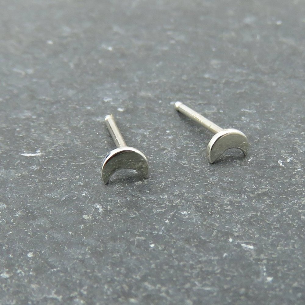 Tiny Silver Half Moon Stud Earrings 4mm Size Artisan Handcrafted NWT - Picture 4 of 7